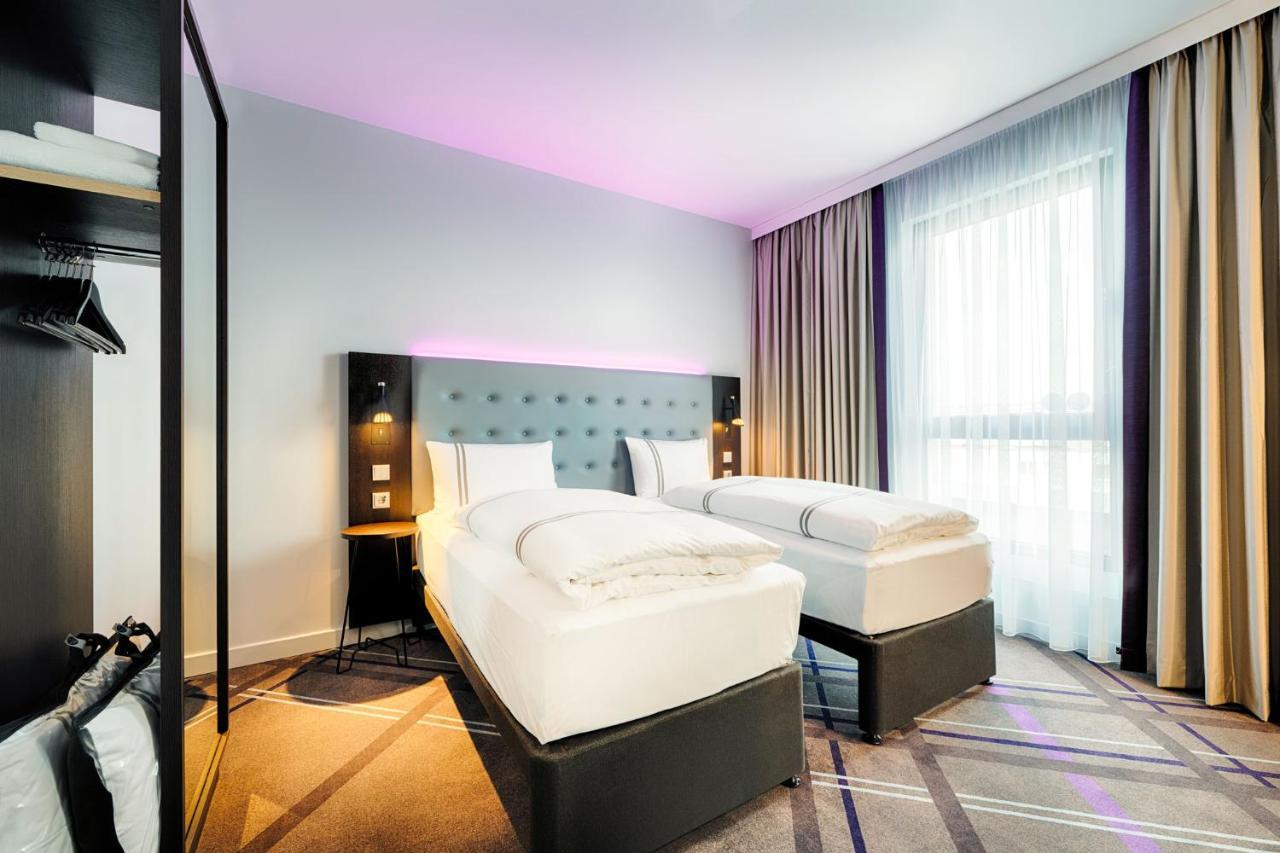 Premier Inn Berlin Airport Экстерьер фото