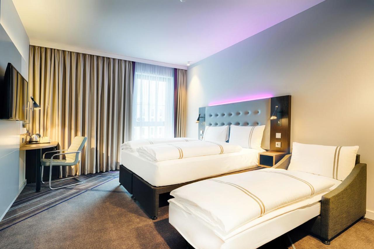 Premier Inn Berlin Airport Экстерьер фото