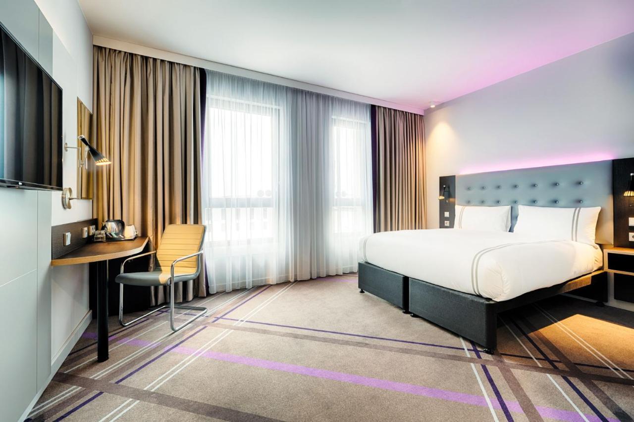 Premier Inn Berlin Airport Экстерьер фото