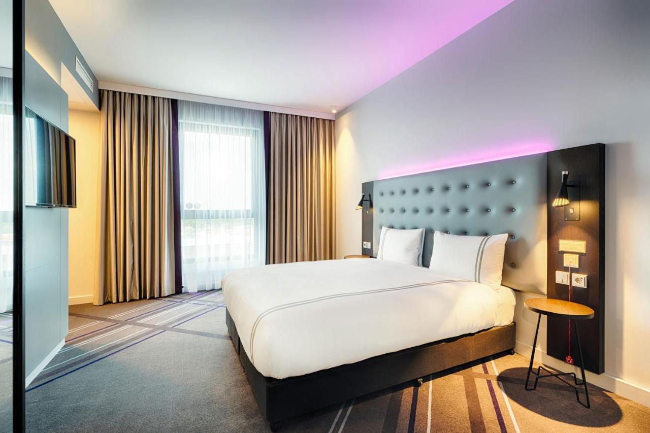 Premier Inn Berlin Airport Экстерьер фото