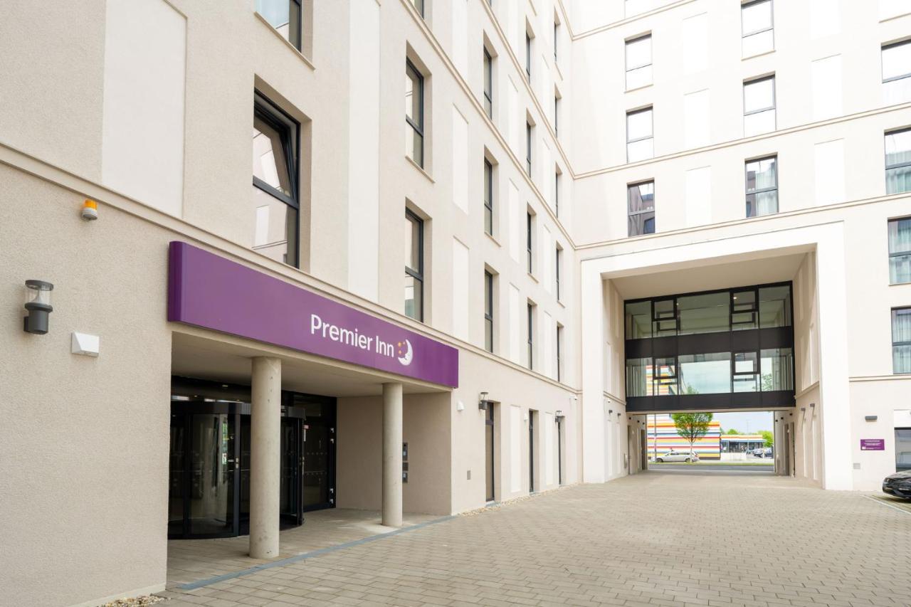 Premier Inn Berlin Airport Экстерьер фото